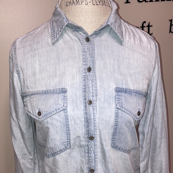 Club Monaco xs button down washed denim look 100% lyocell womens shirt - Picture 2 of 11